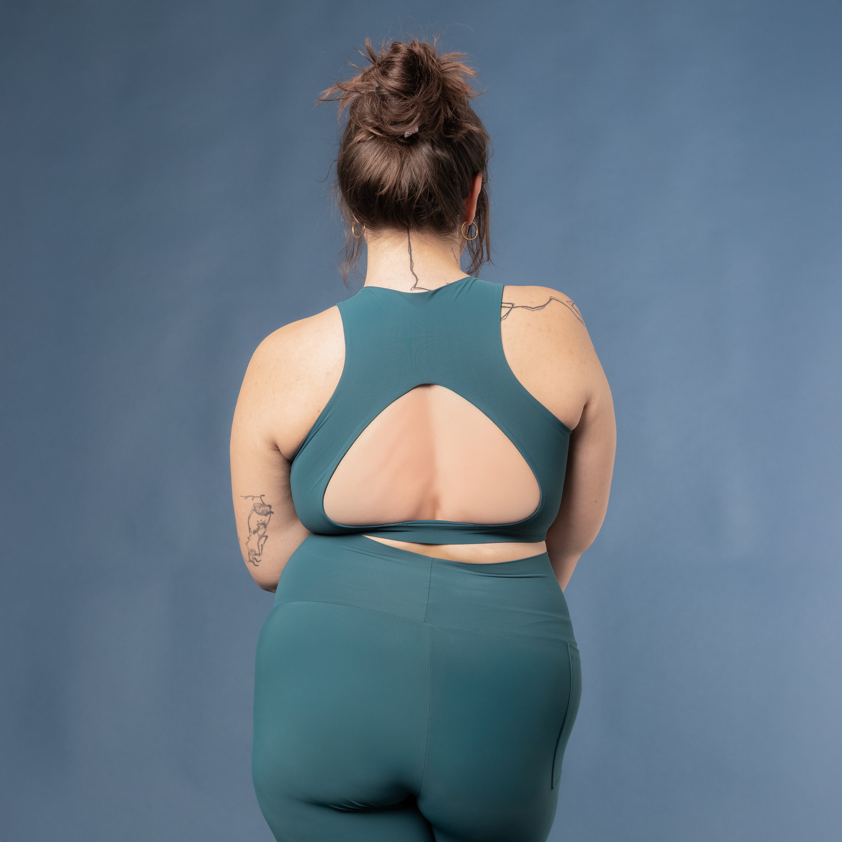 Top Antares con cut out