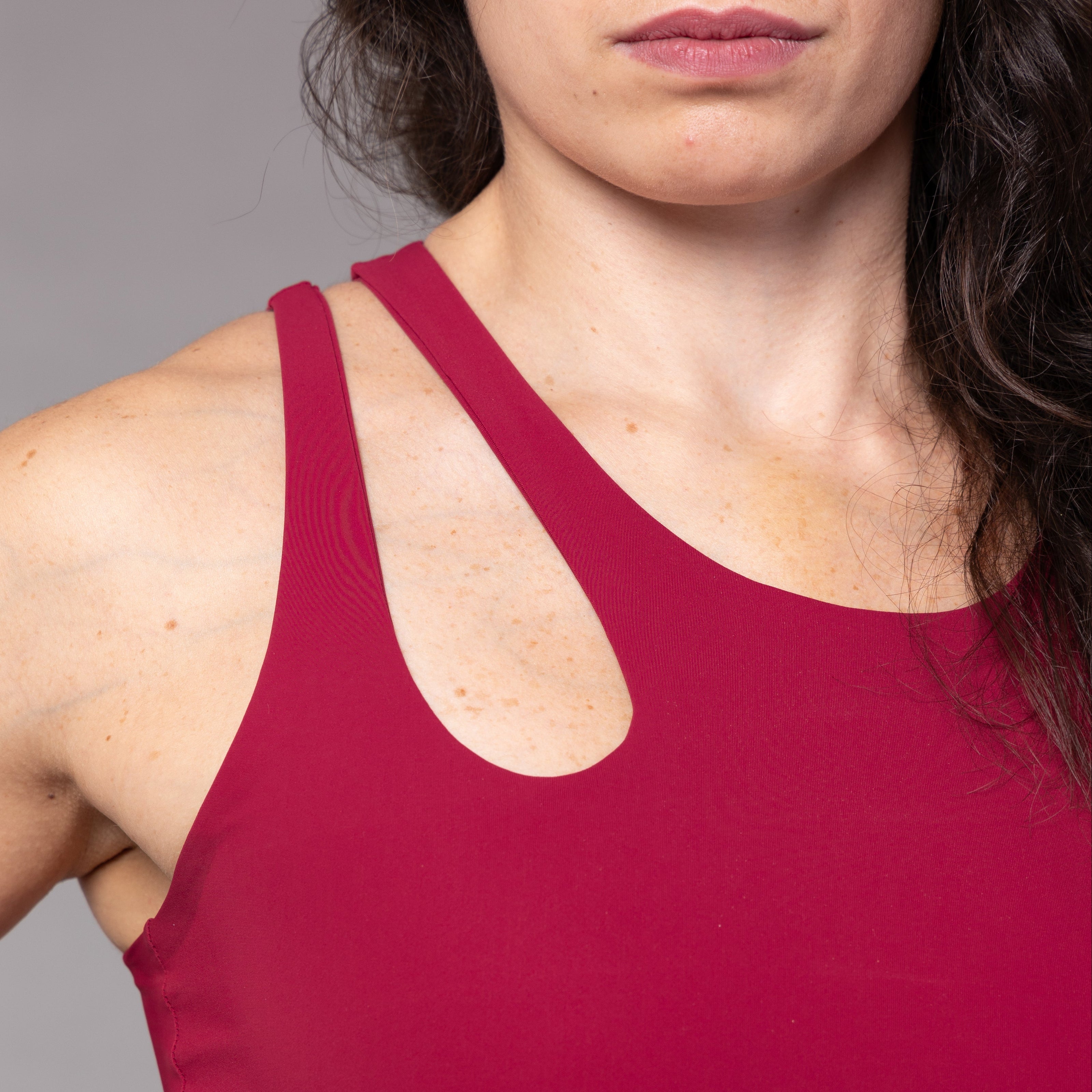Top Bra Activewear Asimmetrico