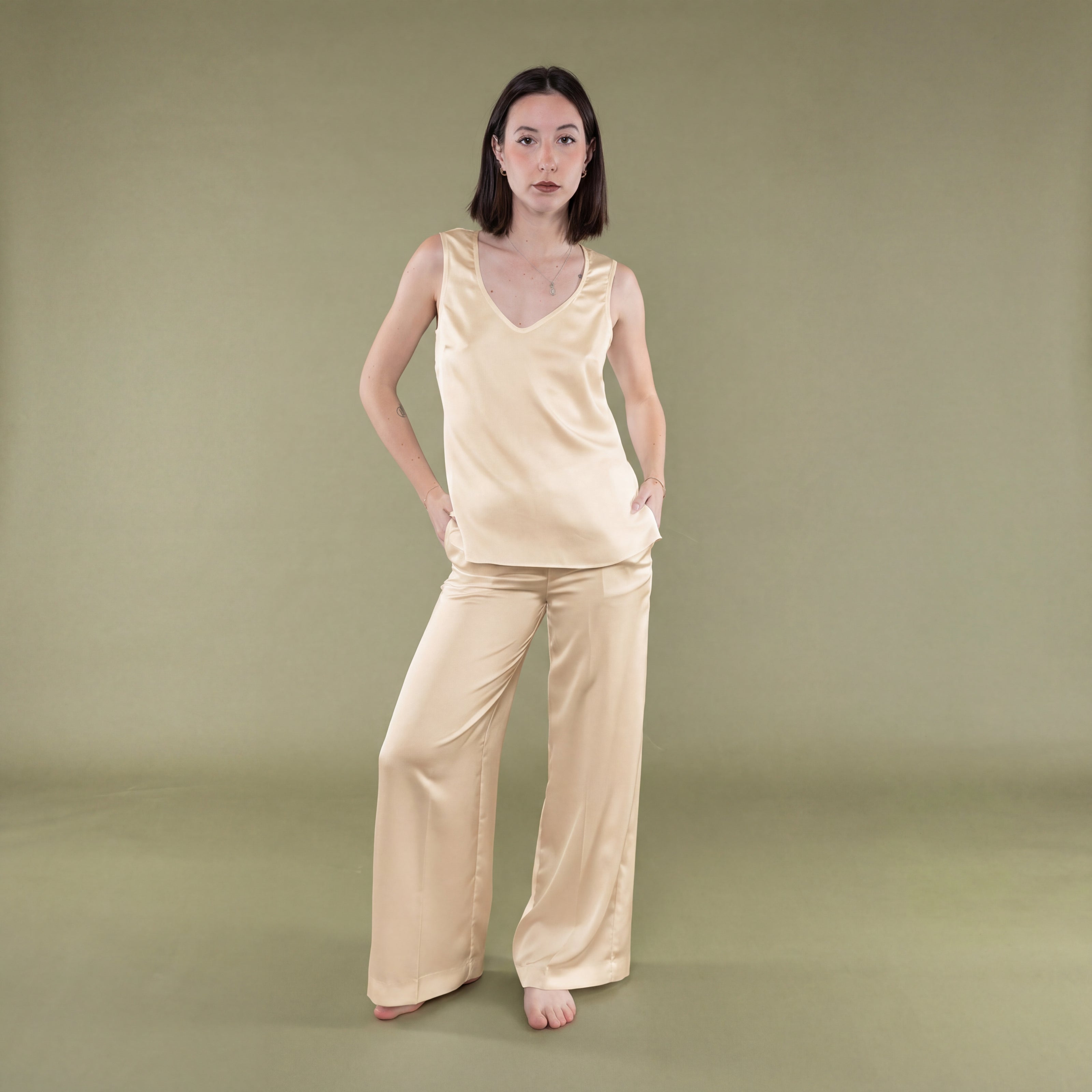 Canotta spalla larga in pura seta