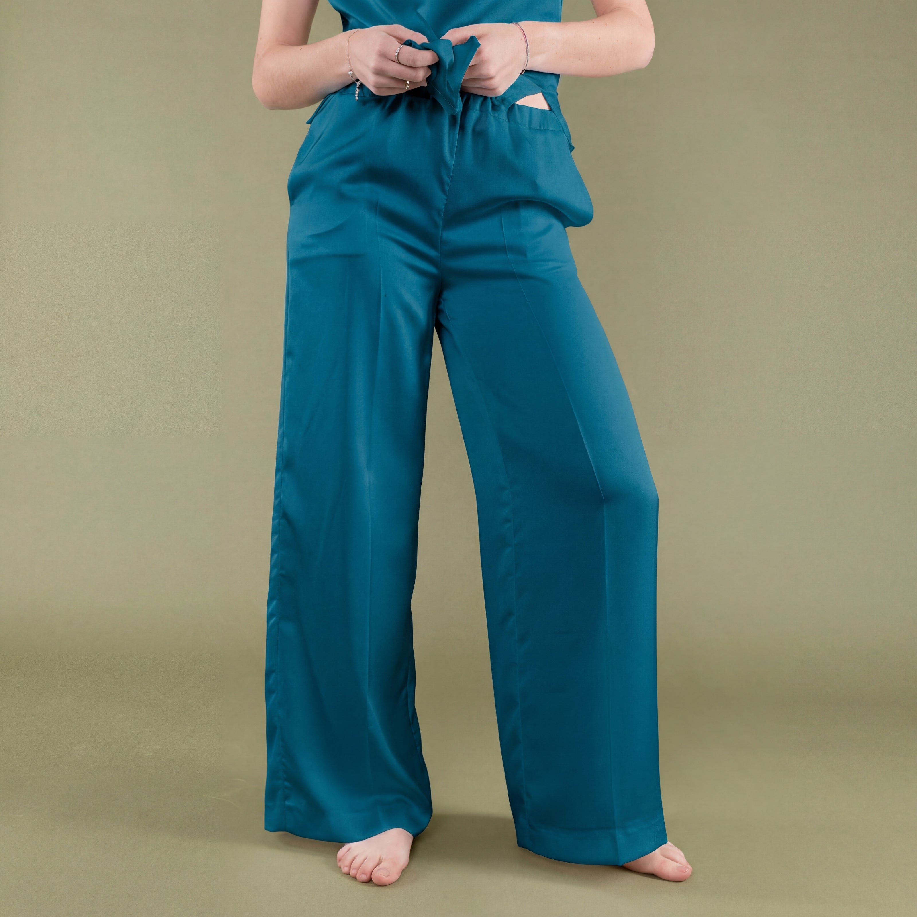 Canotta spalla larga in pura seta