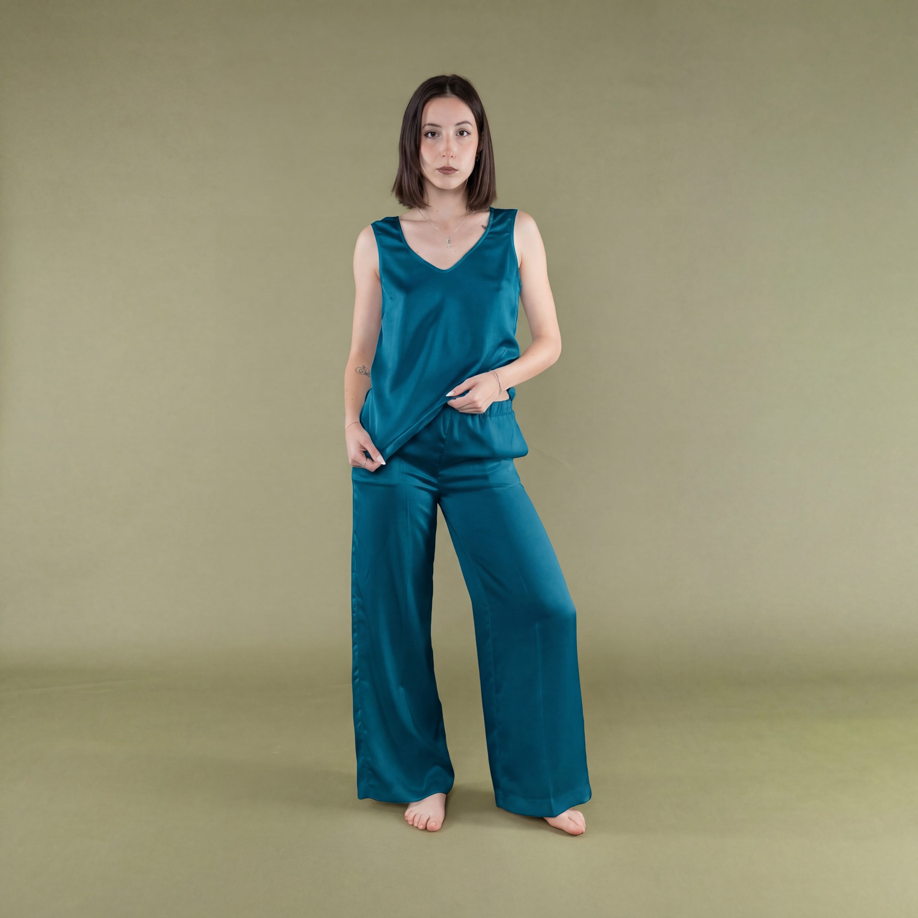 Canotta spalla larga in pura seta