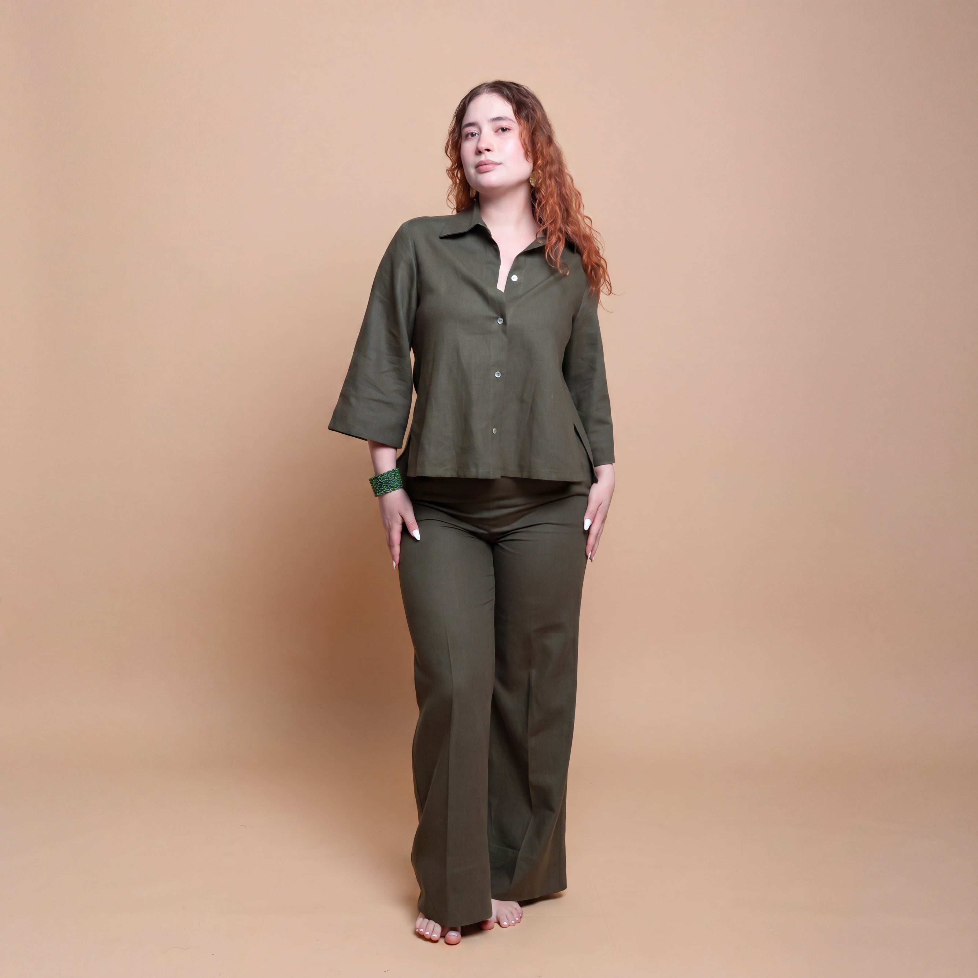 Camicia in lino con spacchi